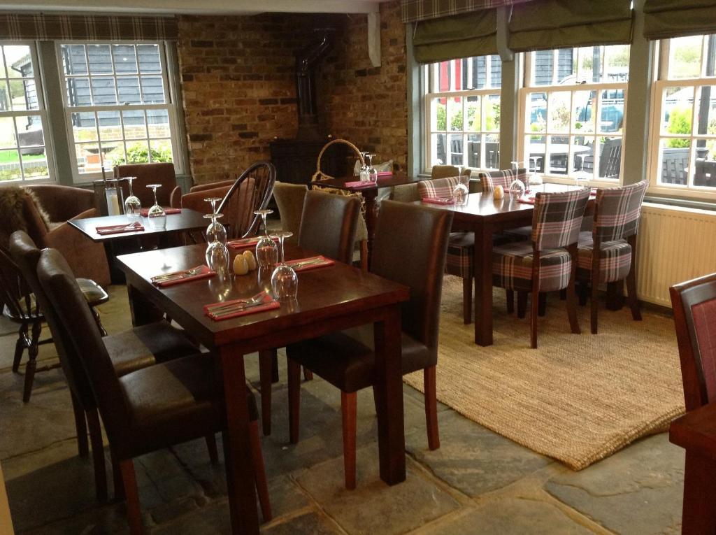 The Red Lion Hotel Whittlesford Esterno foto